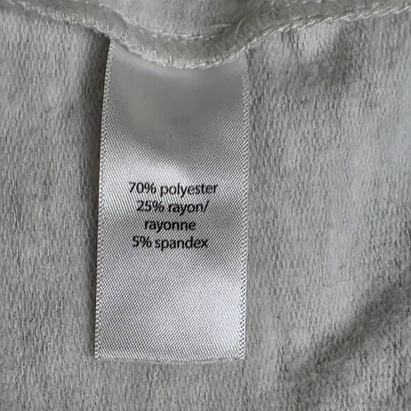 Maurices Gray Hoodie Plaid Snowflake Pullover 1x Plus - Picture 6 of 7